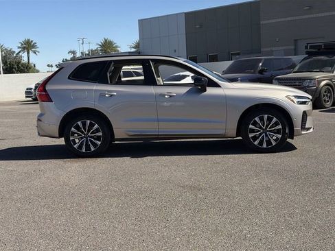 Used 2023 Volvo XC60 B5 Plus w/ Climate Package image 6