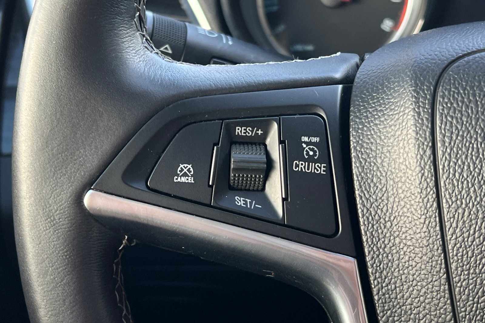 Used 2016 Buick Encore Sport Touring FWD image 35