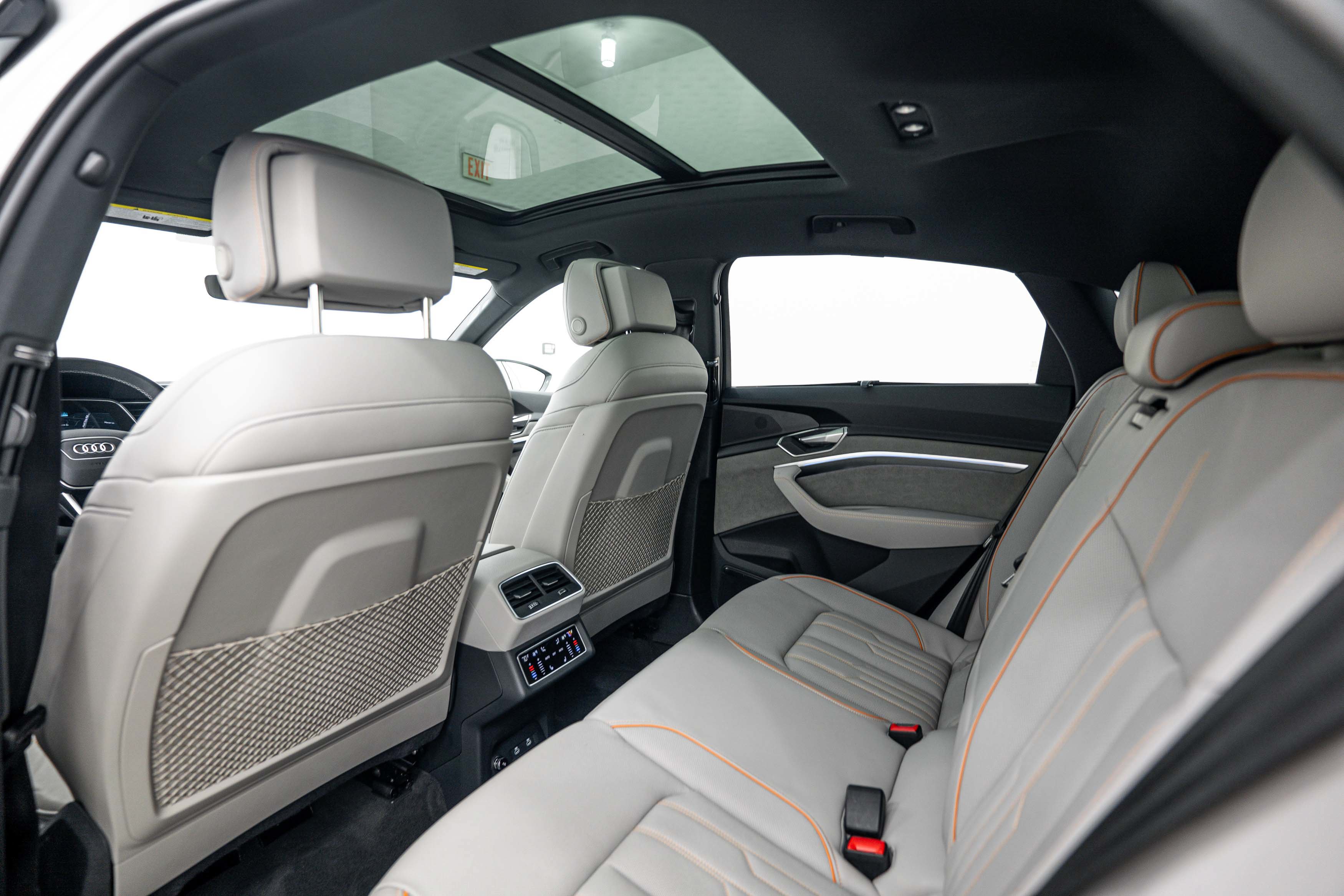 Used 2024 Audi Q8 e-tron Prestige w/ Prestige Package AWD/4WD image 20