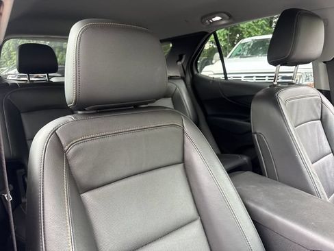Used 2020 Chevrolet Equinox LT w/ Sport Edition FWD image 24
