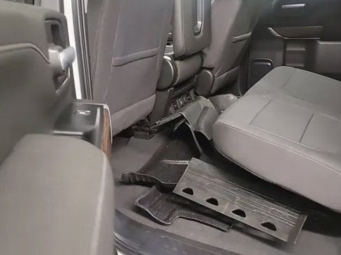 Used 2023 GMC Sierra 3500 SLE image 14