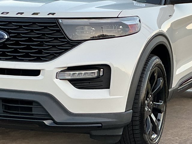 Used 2023 Ford Explorer ST-Line w/ Class IV Trailer Tow Package RWD image 11