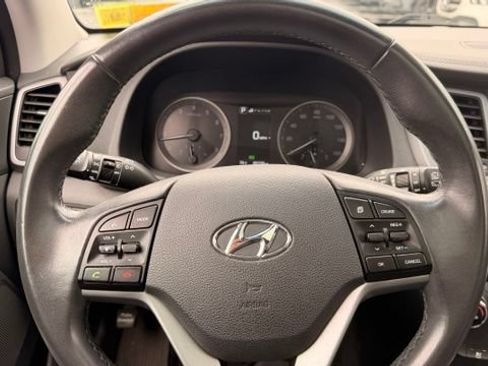 Used 2016 Hyundai Tucson Limited w/ Option Group 03 AWD/4WD image 10