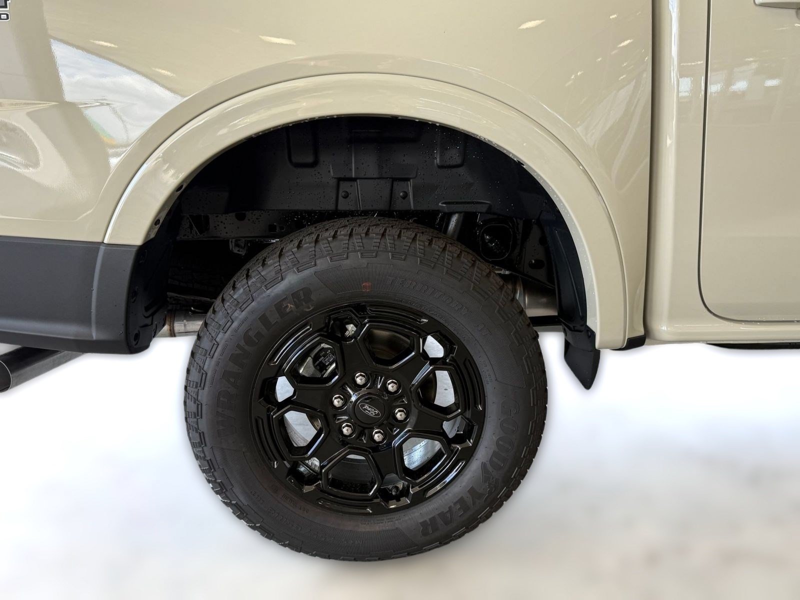New 2026 Ford Ranger Lariat w/ FX4 Off-Road Package AWD/4WD image 13