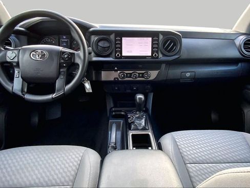 Used 2022 Toyota Tacoma SR w/ SR Convenience Package RWD image 15