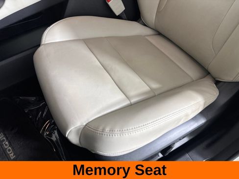 Used 2023 Nissan Rogue SL w/ SL Premium Package AWD/4WD image 17