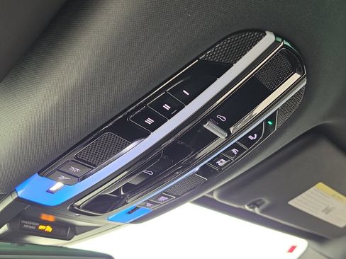 Used 2019 Porsche Cayenne E-Hybrid AWD/4WD image 36