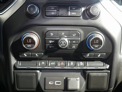 Used 2022 Chevrolet Silverado 1500 RST w/ Z71 Off-Road Package image 21