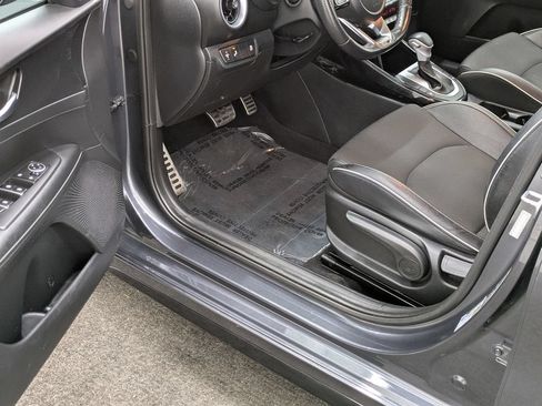 Used 2023 Kia Forte GT-Line w/ GT-Line Technology Package FWD image 26