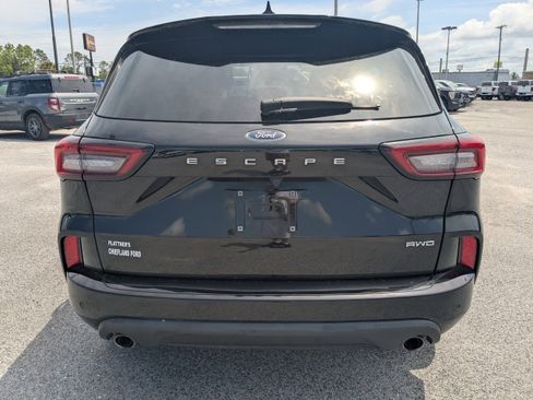 Certified 2023 Ford Escape ST-Line w/ Tech Pack #1 AWD/4WD image 5