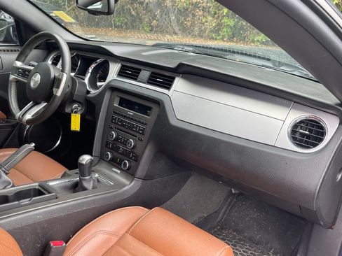 Used 2012 Ford Mustang GT Premium w/ Security Pkg RWD image 13