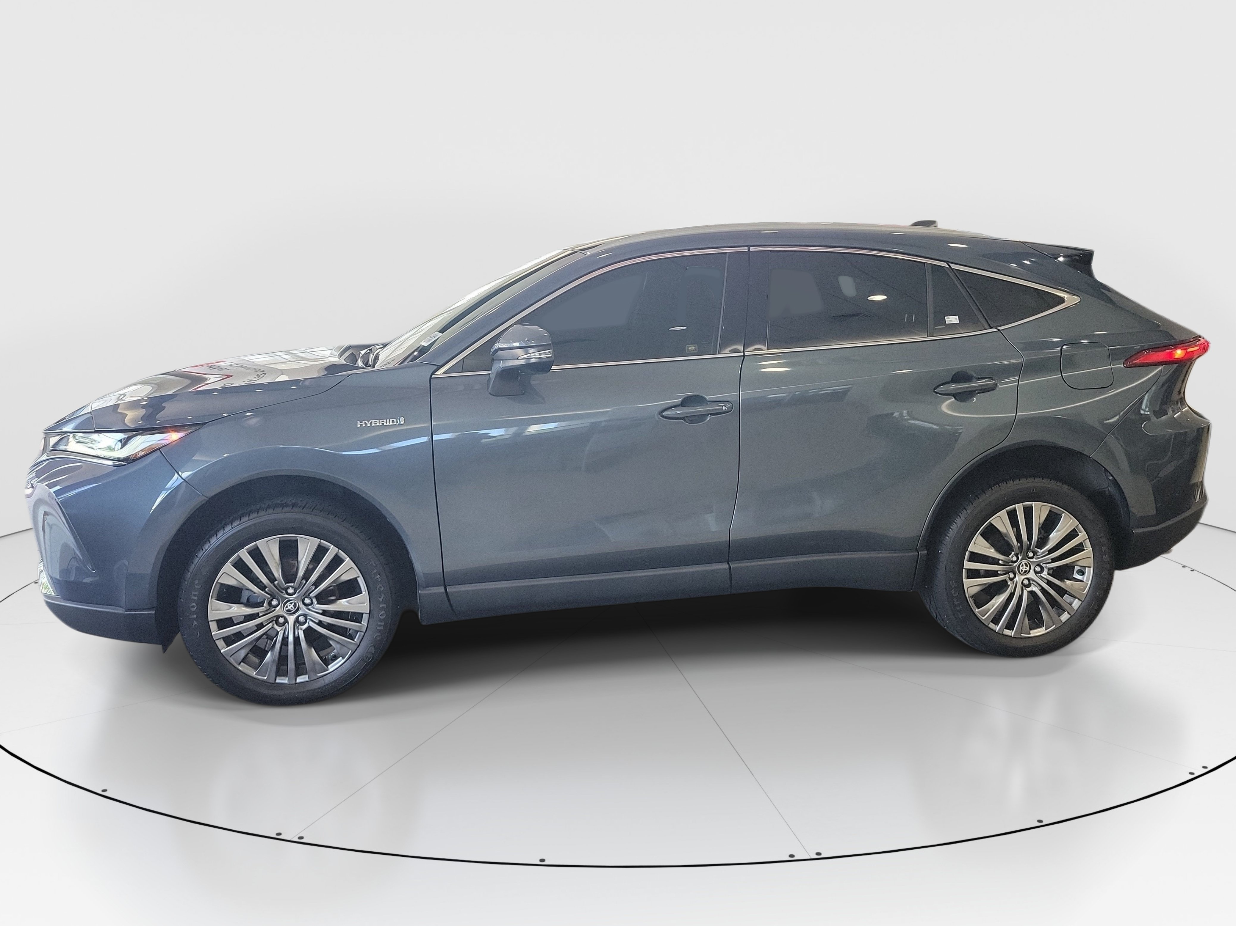 Used 2021 Toyota Venza Limited AWD/4WD image 4