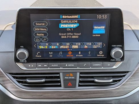 Used 2025 Nissan Altima 2.5 SV FWD image 23