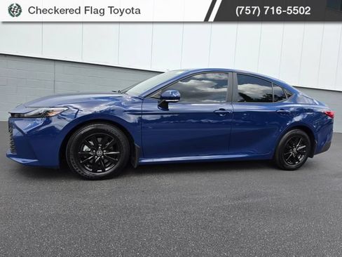 Used 2025 Toyota Camry LE w/ Convenience Package FWD image 2