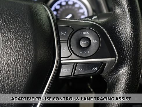 Used 2024 Toyota Camry LE image 3