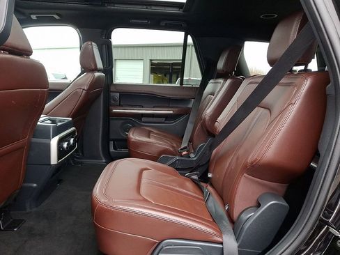 Certified 2024 Ford Expedition Limited AWD/4WD image 10
