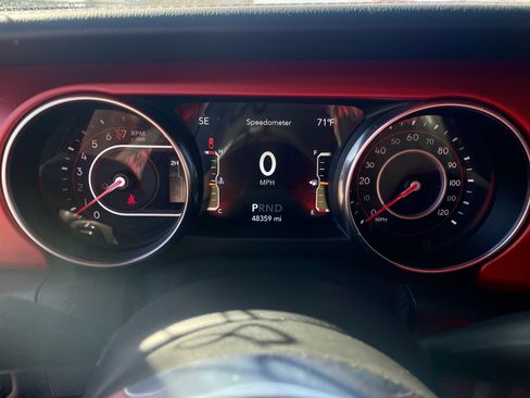 Used 2021 Jeep Gladiator Rubicon AWD/4WD image 16