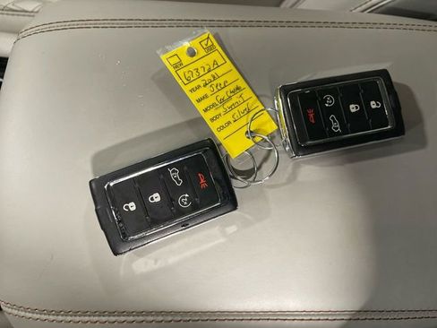 Certified 2021 Jeep Grand Cherokee L Summit w/ Luxury Tech Group V image 21