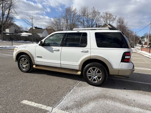Used 2006 Ford Explorer Eddie Bauer image 9