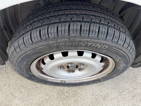 Used 2019 Nissan NV200 S w/ Cruise Control Package image 23