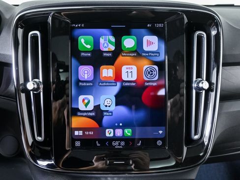 Certified 2023 Volvo XC40 Recharge Plus w/ Protection Package Premier image 17