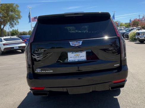 Used 2024 Cadillac Escalade Sport AWD/4WD image 6