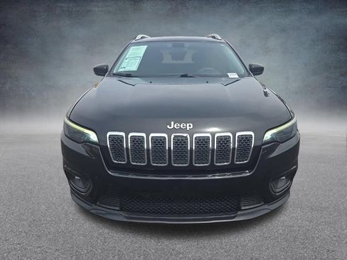 Used 2019 Jeep Cherokee Latitude w/ Popular Appearance Group AWD/4WD image 9