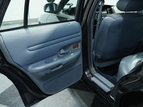 Used 1997 Ford Crown Victoria Police Interceptor image 37