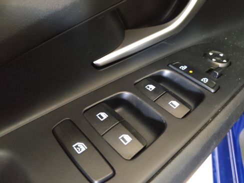 Used 2025 Hyundai Elantra SE FWD image 27