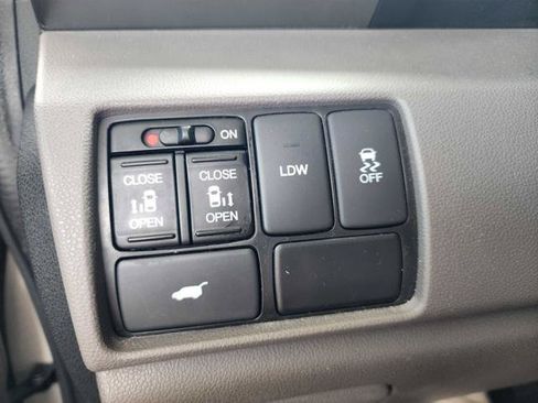 Used 2016 Honda Odyssey EX-L image 29