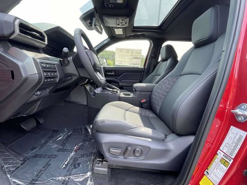 New 2026 Toyota Tacoma TRD Off-Road AWD/4WD image 22
