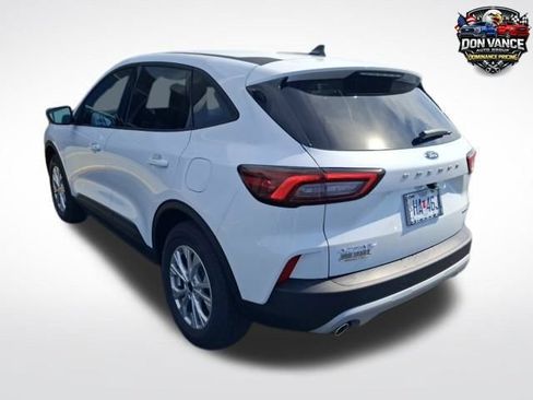 Used 2026 Ford Escape Active w/ Active Premium Tech Pack AWD/4WD image 4