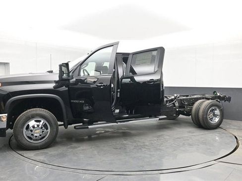 New 2026 Chevrolet Silverado 3500 LT w/ Convenience Package image 51