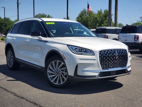 Used 2023 Lincoln Corsair Reserve w/ Equipment Group 201A AWD/4WD image 31