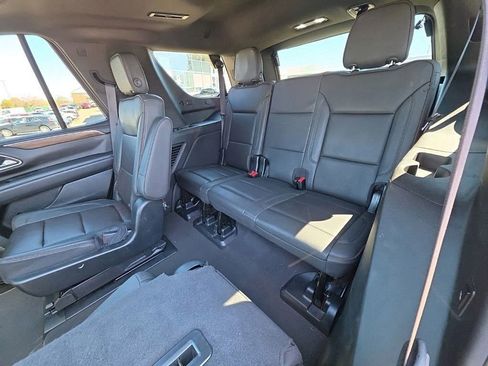 Used 2023 Chevrolet Tahoe High Country AWD/4WD image 32