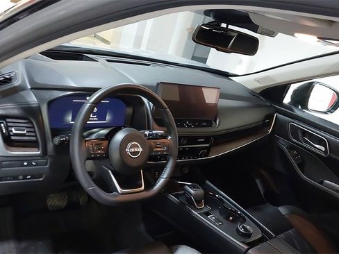 Certified 2024 Nissan Rogue Platinum w/ Platinum Premium Package image 19