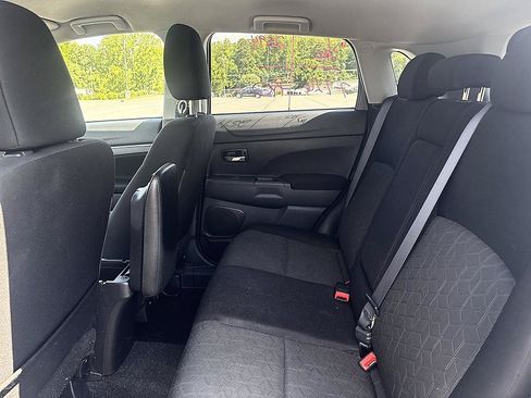 Used 2021 Mitsubishi Outlander Sport ES FWD image 18