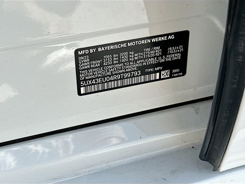 Certified 2024 BMW X5 xDrive50e w/ Executive Package AWD/4WD image 36