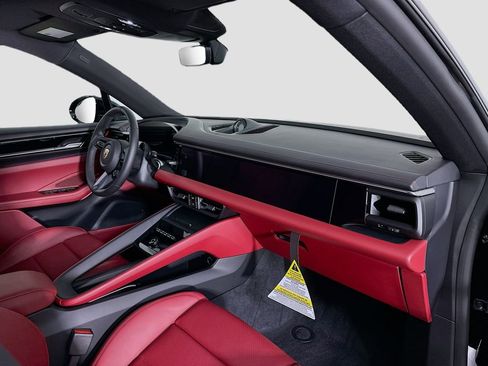 New 2026 Porsche Macan Electric image 32