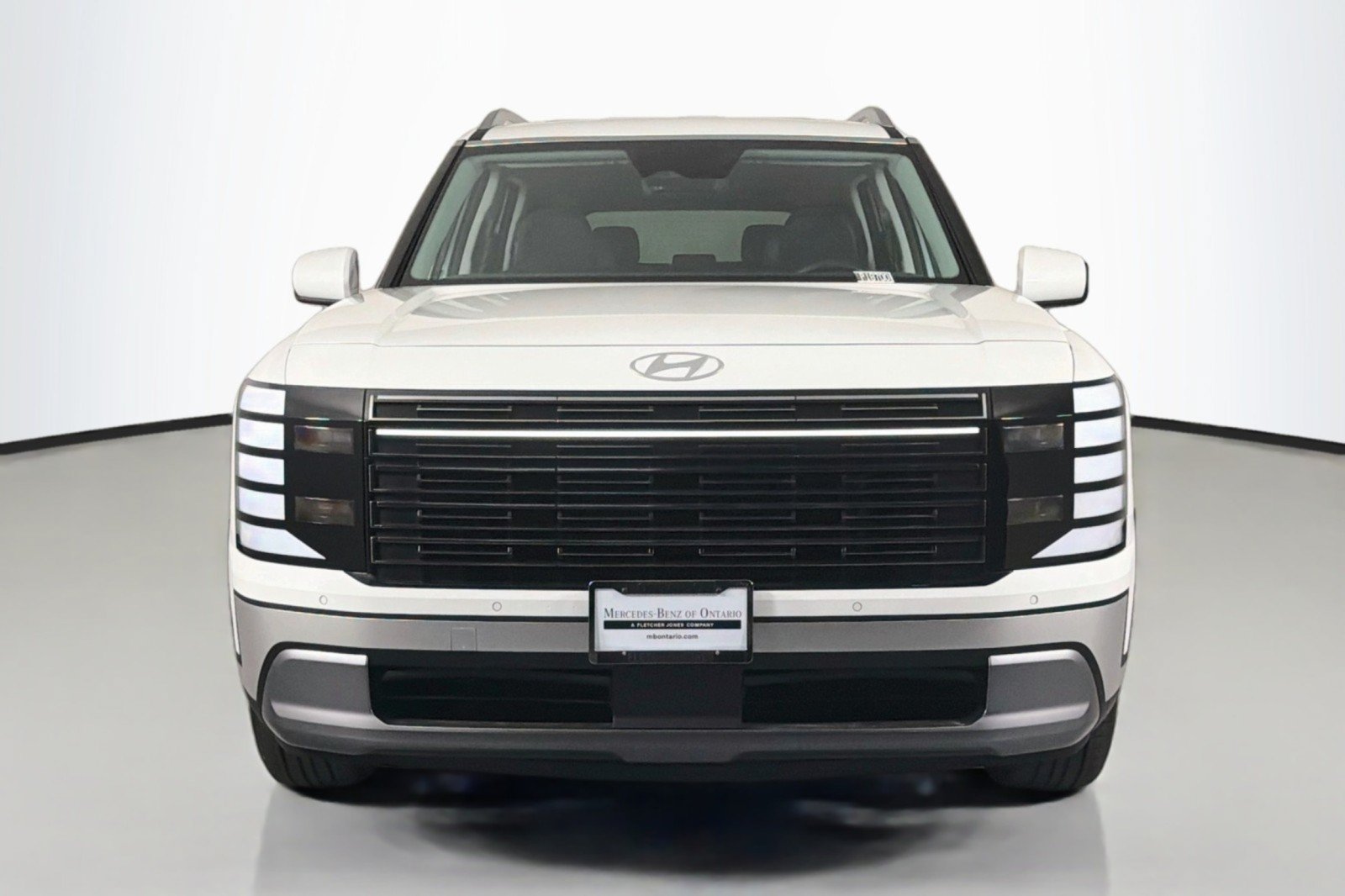 Used 2026 Hyundai Palisade SEL FWD image 2