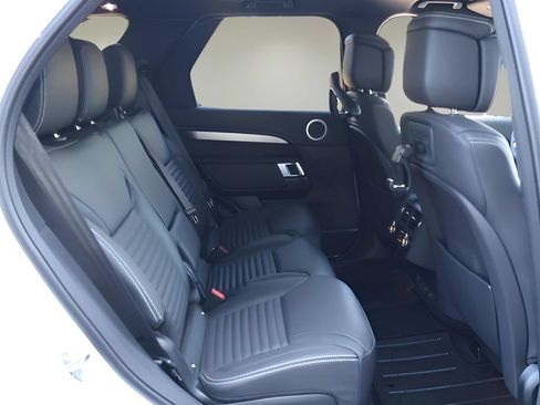 New 2026 Land Rover Discovery Dynamic SE AWD/4WD image 16