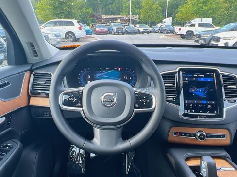 Used 2023 Volvo XC90 B6 Plus w/ Protection Package AWD/4WD image 16