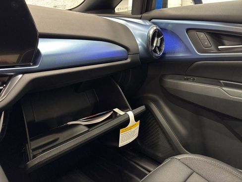 New 2026 Chevrolet Equinox EV LT image 18