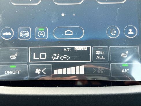 New 2026 Subaru Forester Premium AWD/4WD image 18