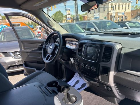 Used 2019 RAM 1500 Express w/ Express Value Package image 16