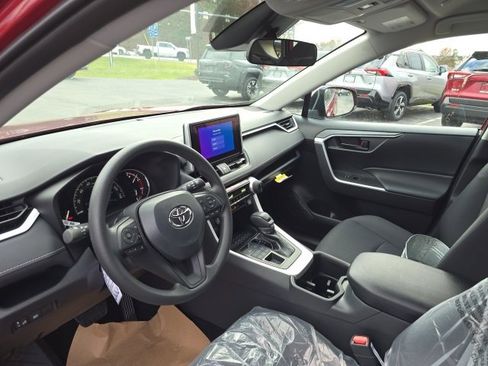New 2025 Toyota RAV4 LE image 9