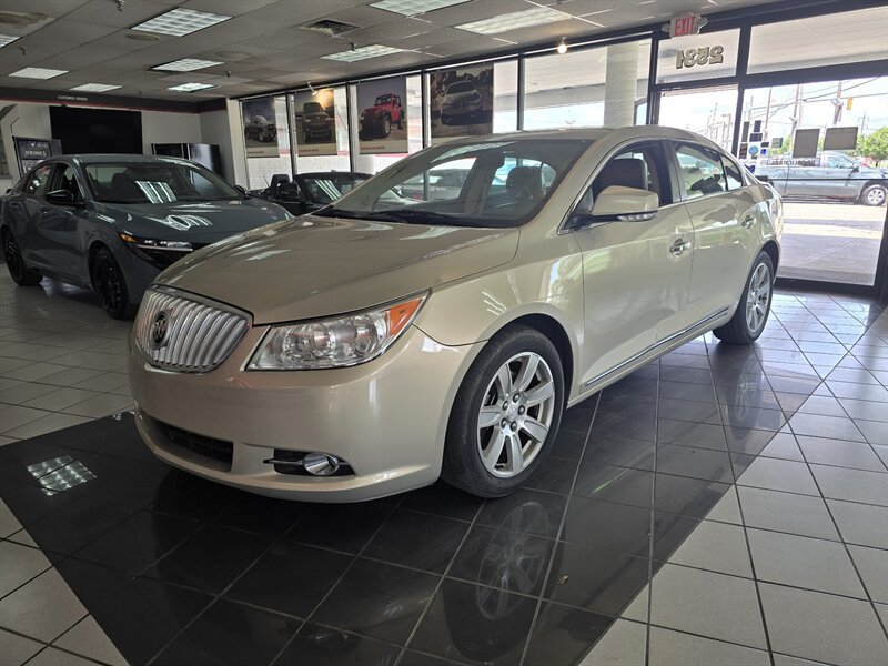 Used 2010 Buick LaCrosse CXL FWD image 1