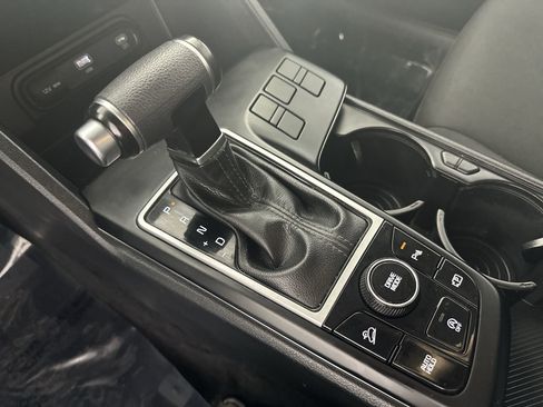 Used 2023 Kia Sportage LX image 24