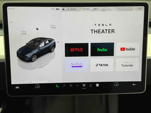 Used 2024 Tesla Model Y Long Range AWD/4WD image 25