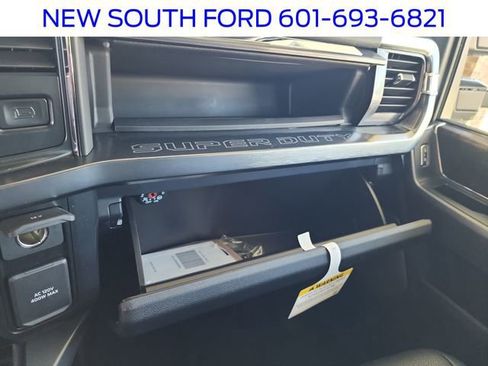 New 2025 Ford F250 Lariat w/ Lariat Ultimate Package image 29